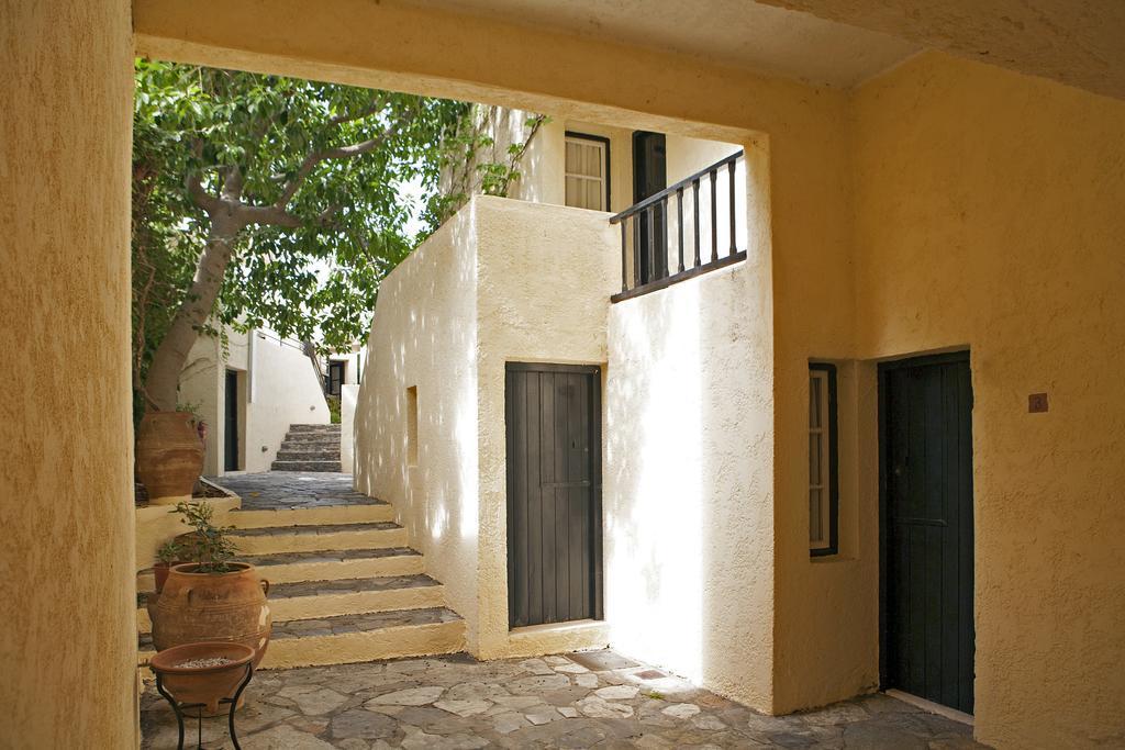 Sundance Apartments & Suites Hersonissos  Luaran gambar